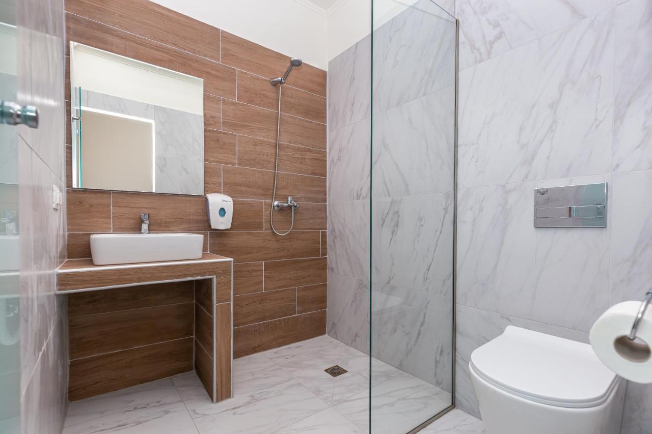 Aqua Luxury Suites By Estia Roda  Esterno foto