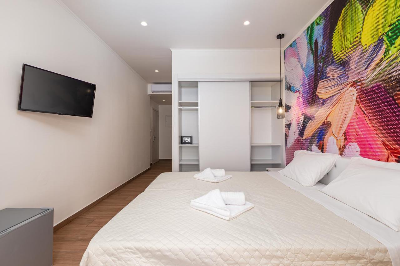 Aqua Luxury Suites By Estia Roda  Esterno foto