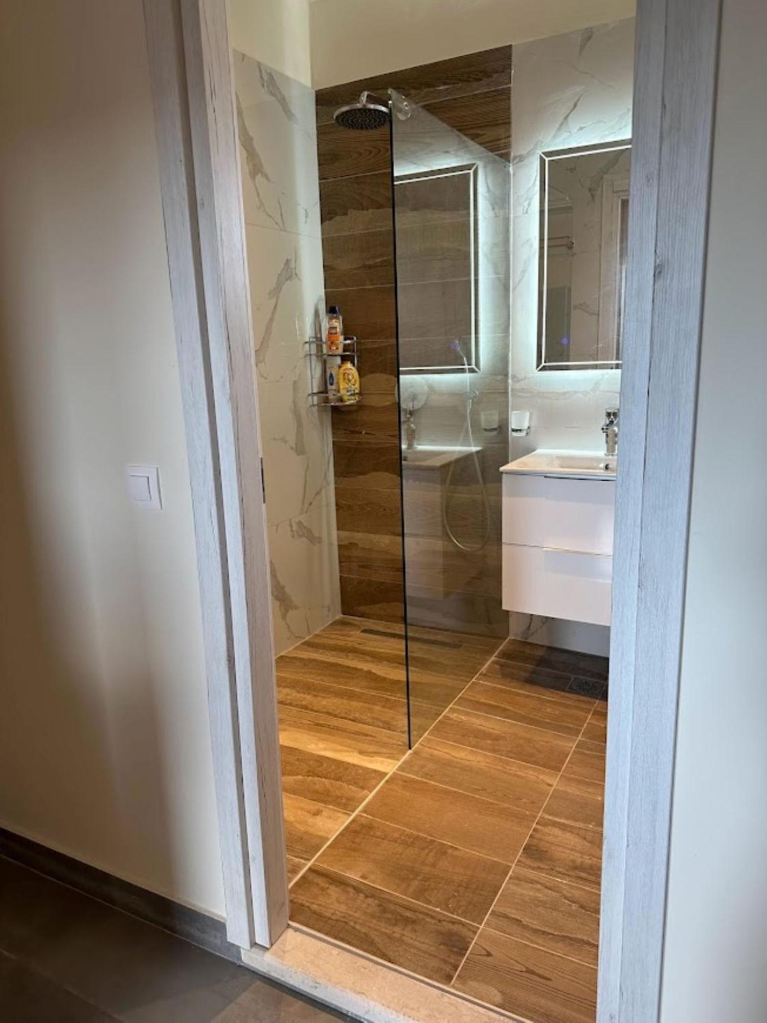 Aqua Luxury Suites By Estia Roda  Esterno foto